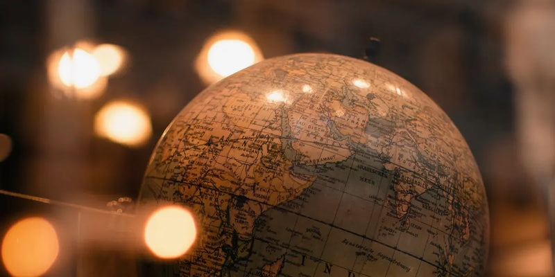 Autour du globe Maison Greyashe